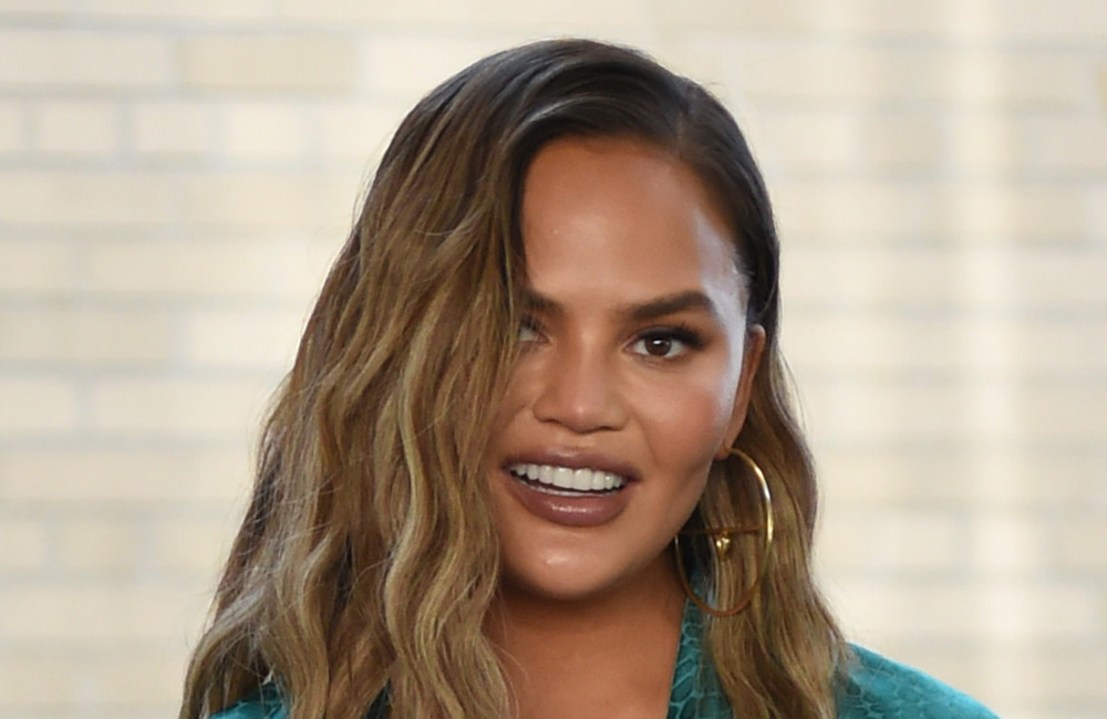 Chrissy Teigen - NYC 2019 - Famous