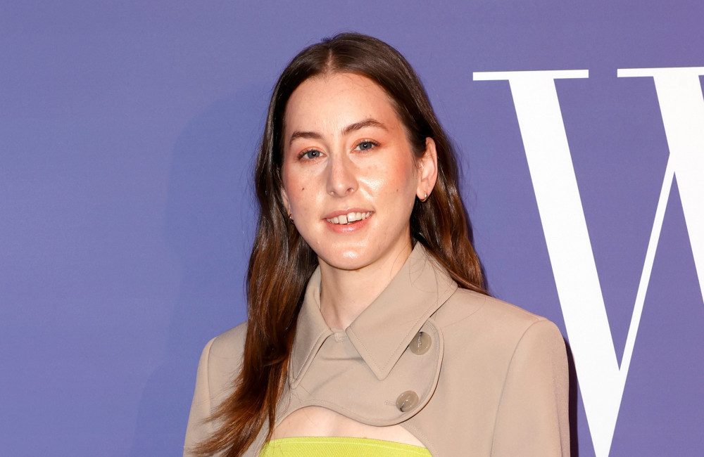 Alana Haim December 2021 Getty