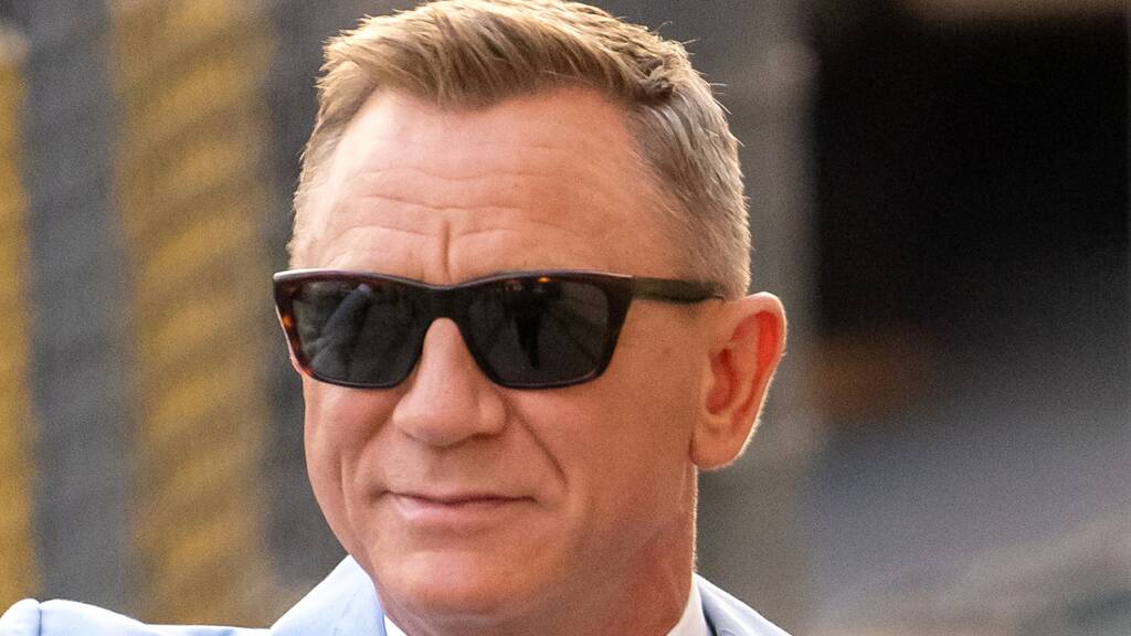 Daniel Craig