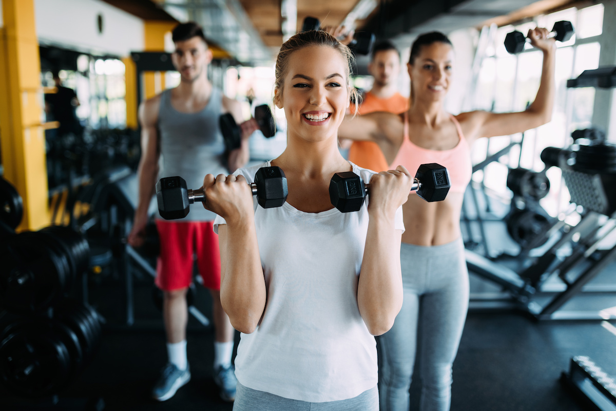 Fit und schlank im Sommer. Foto: Adobe / NDABCREATIVITY Fit und schlank im Sommer. Foto: Adobe / NDABCREATIVITY