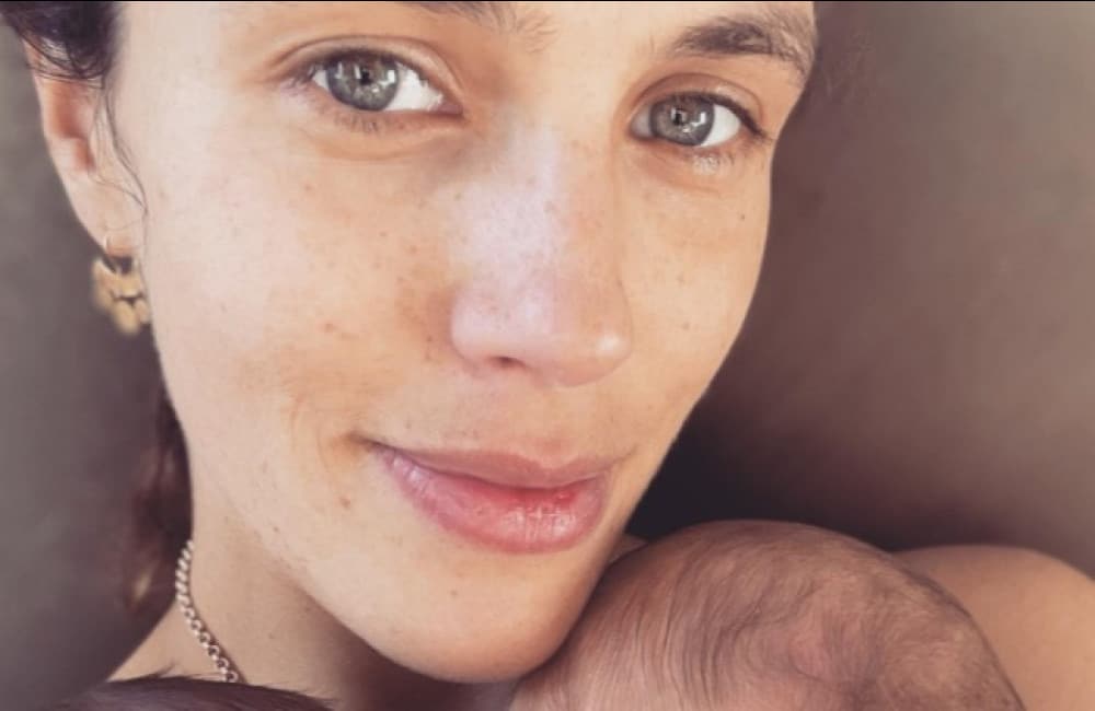 Jessica Brown Findlay - Instagram - December 2022