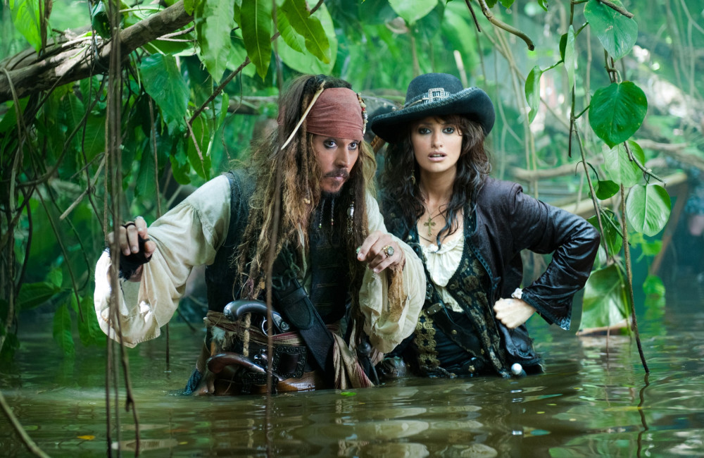 Johnny Depp and Penelope Cruz – Pirates of the Caribbean – On Stranger Tides – Sky Johnny Depp and Penelope Cruz - Pirates of the Caribbean - On Stranger Tides - Sky