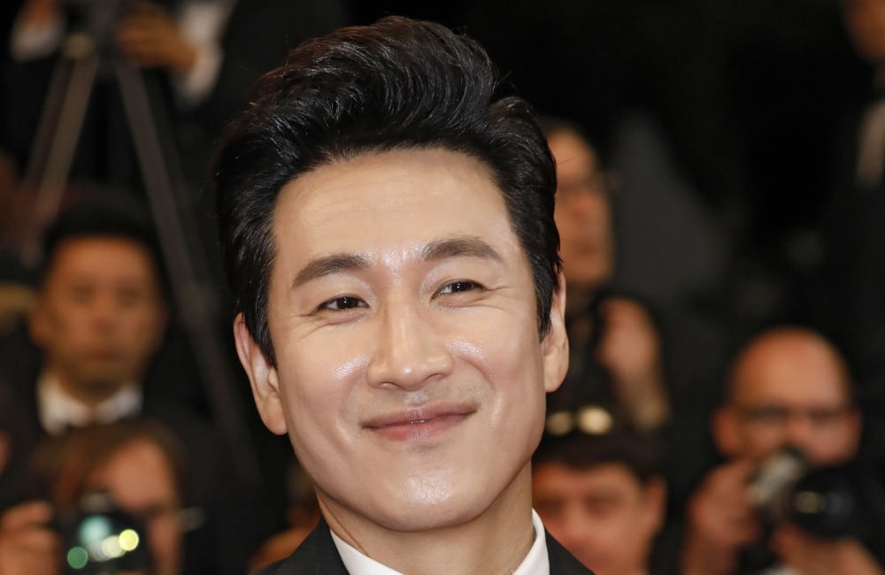 Lee Sun-kyun – Avalon – Parasite premiere – Cannes – May 2019 Lee Sun-kyun - Avalon - Parasite premiere - Cannes - May 2019