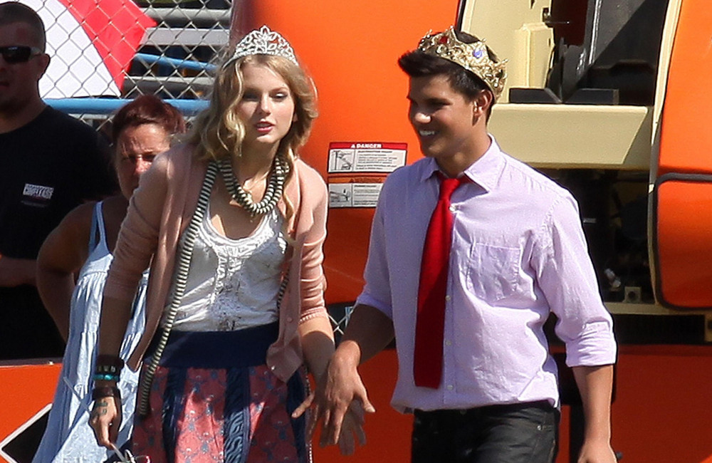 Taylor Swift and Taylor Lautner - 2009 - Avalon