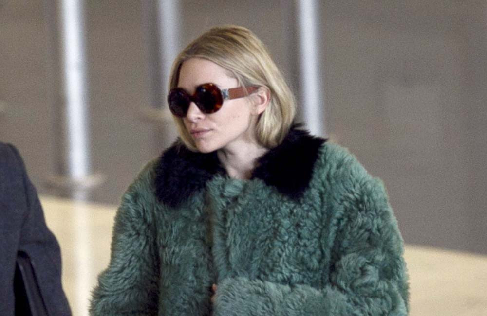 Mary-Kate Olsen – Roissy airport – Paris Mary-Kate Olsen - Roissy airport - Paris