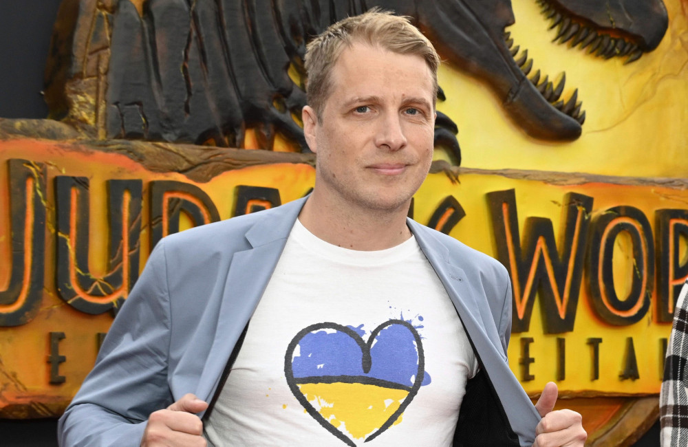 Oliver Pocher at Jurassic World Premier Cologne May 2022 - Famous