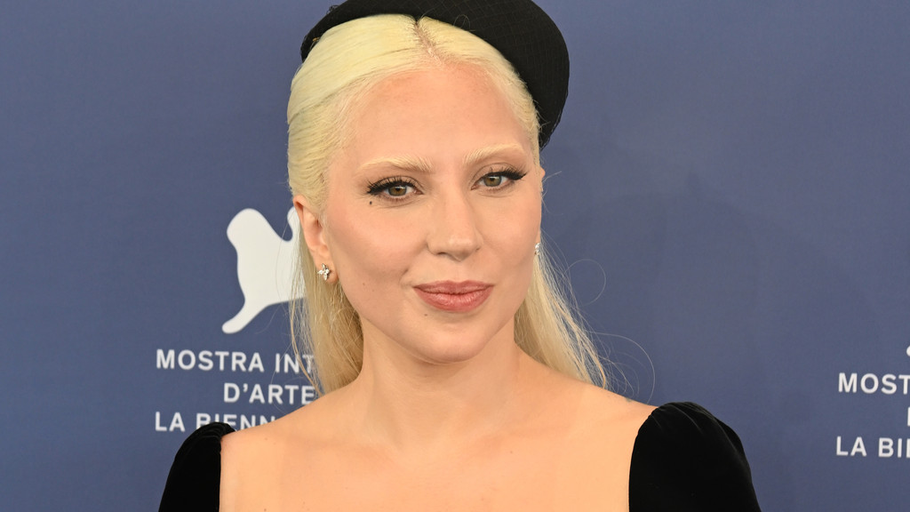 Cover Images Lady Gaga