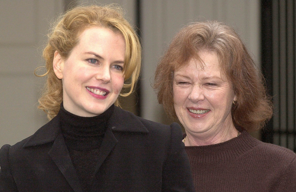 Nicole Kidman and her mother – AVALON – Sydney – May 2001 Nicole Kidman and her mother - AVALON - Sydney - May 2001
