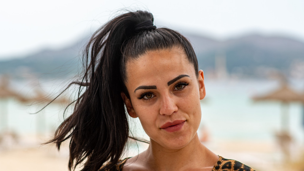Elena Miras