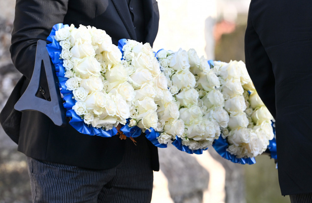 Bear Payne tribute - Getty Images - Liam Payne funeral - Amersham - November 2024