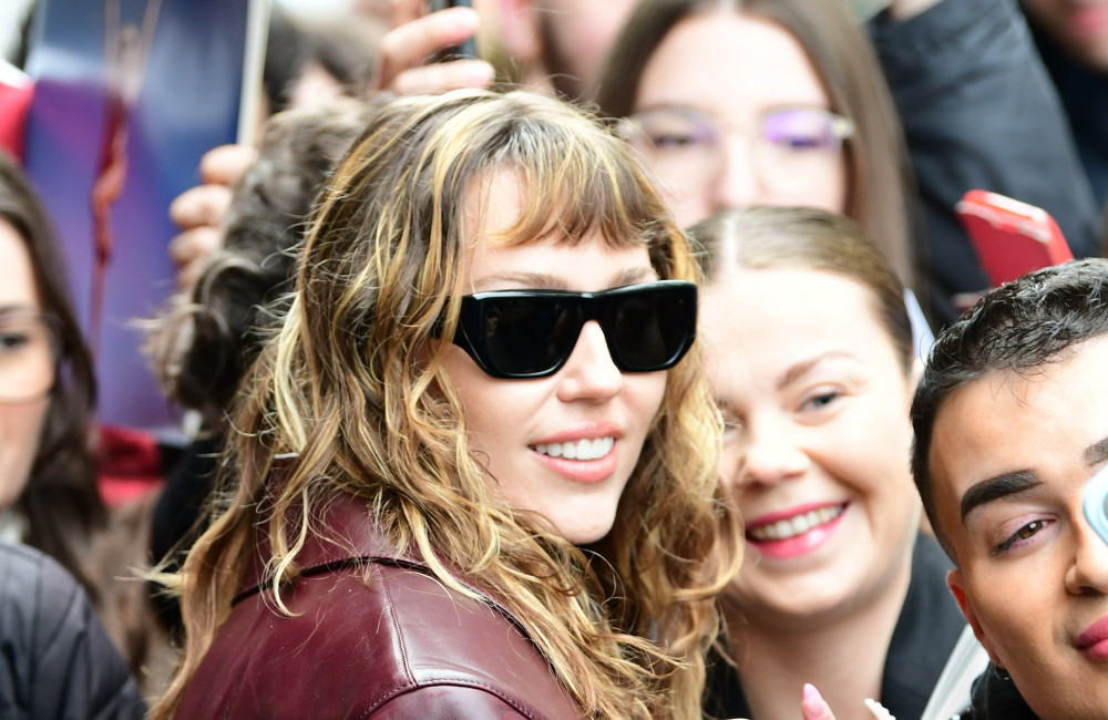 Miley Cyrus in Paris 2025 - Avalon