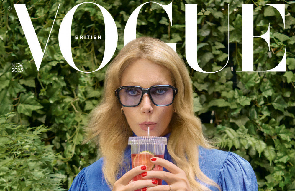 Gwyneth Paltrow on cover of British Vogue - ONE USE Venetia Scott - October 2025