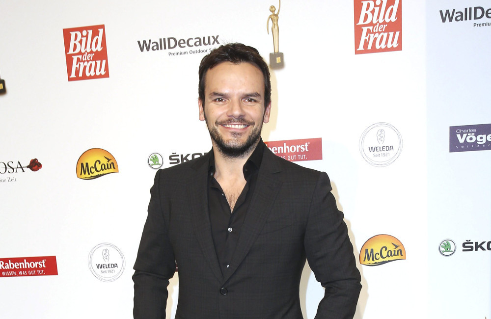 Steffen Henssler / bei der Verleihung der Goldenen Bild der Frau 2015 im Stage Operettenhaus Hamburg / Uli Glockmann/ Geisler-Fotopress / 29/10/2015