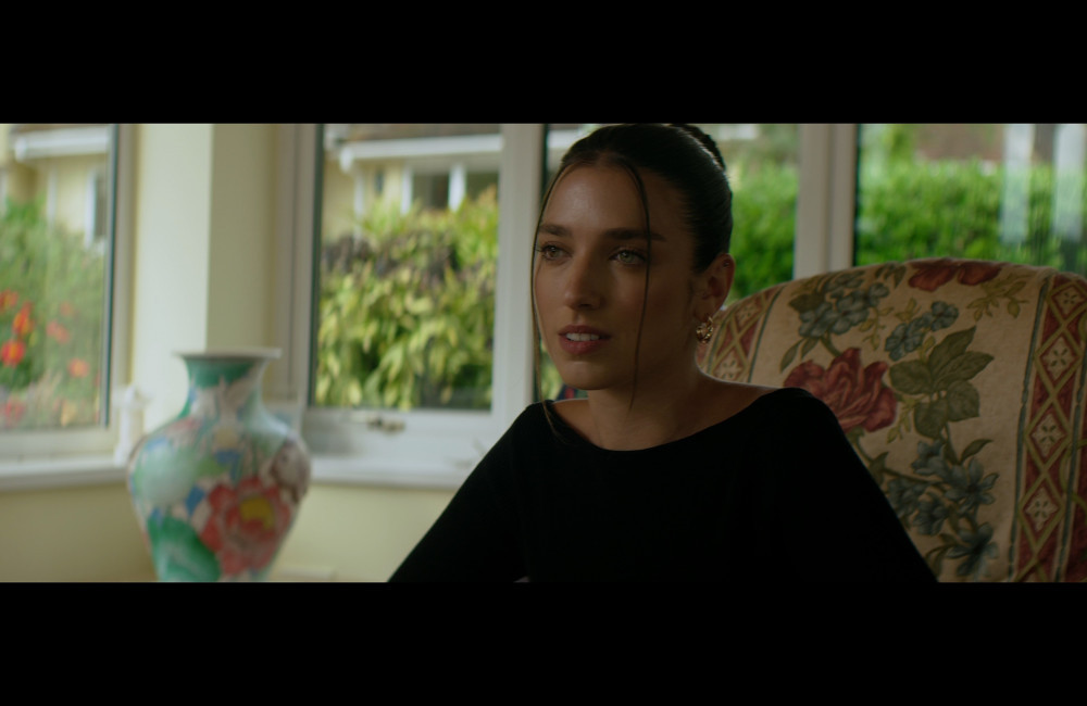 Rina Lipa - ONE USE - Dec 25 - film still from Aim Publicity