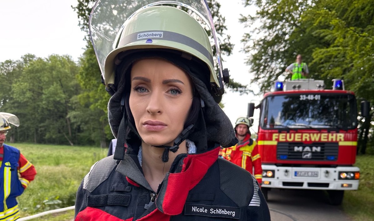 Foto: https://www.bestfans.com/anike_ekina