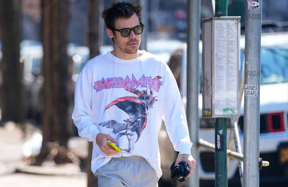 Harry Styles running in NYC March 2026 - XNY/starmax/Famous