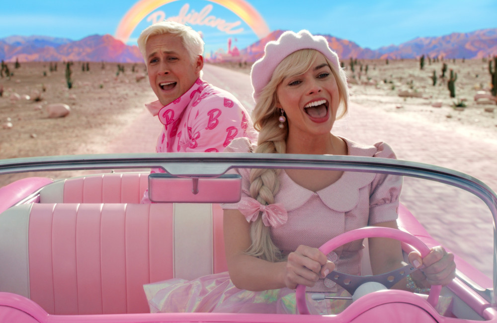 Margot Robbie and Ryan Gosling - Barbie - Film - Warner Bros