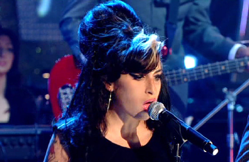 Amy Winehouse - Strictly Come Dancing 2009 - Famous
