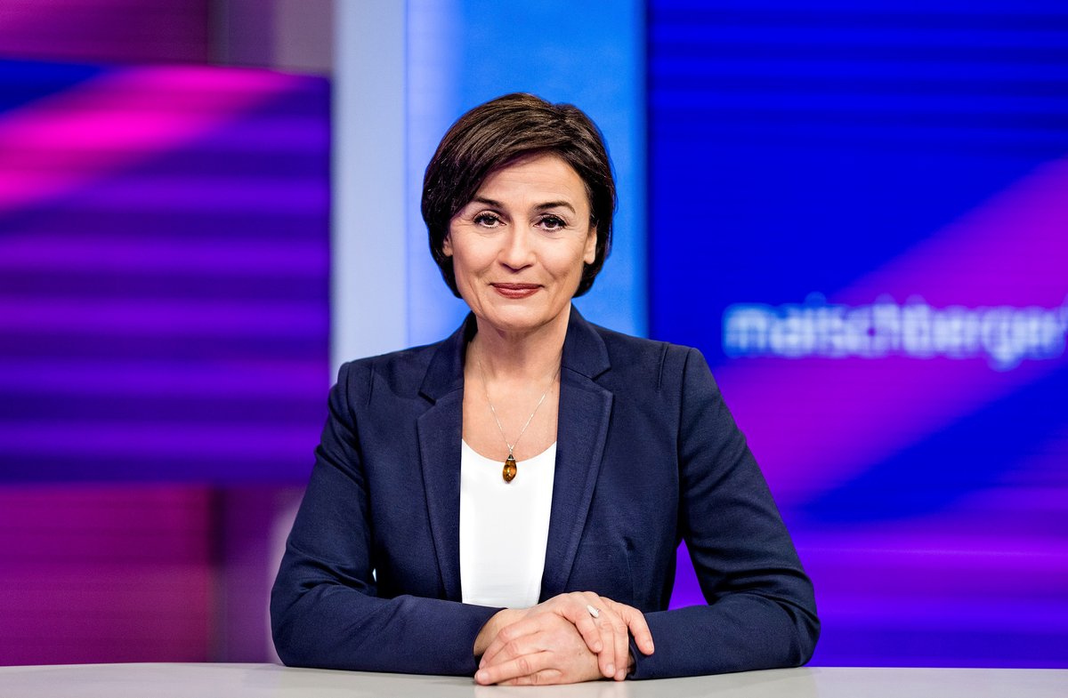 Sandra Maischberger diskutiert meist dienstags und mittwochs in ihrer ARD-Talkshow mit prominenten Gästen.