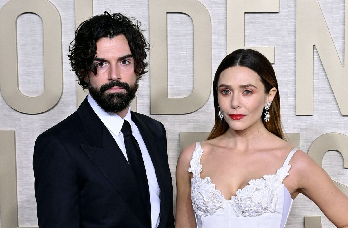 Elizabeth Olsen und Robbie Arnett bei den Golden Globes im Jahr 2024.