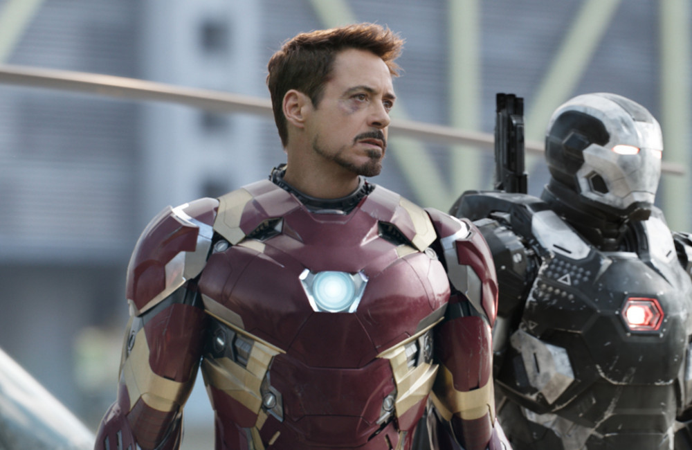 Robert Downey Jr as Iron Man - - 2016 - Captain America: Civil War - Avalon