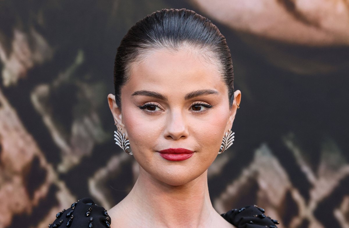 Selena Gomez sieht sich mit Betrugsvorwürfen gegen ihr Mental-Health-Startup Wondermind konfrontiert.